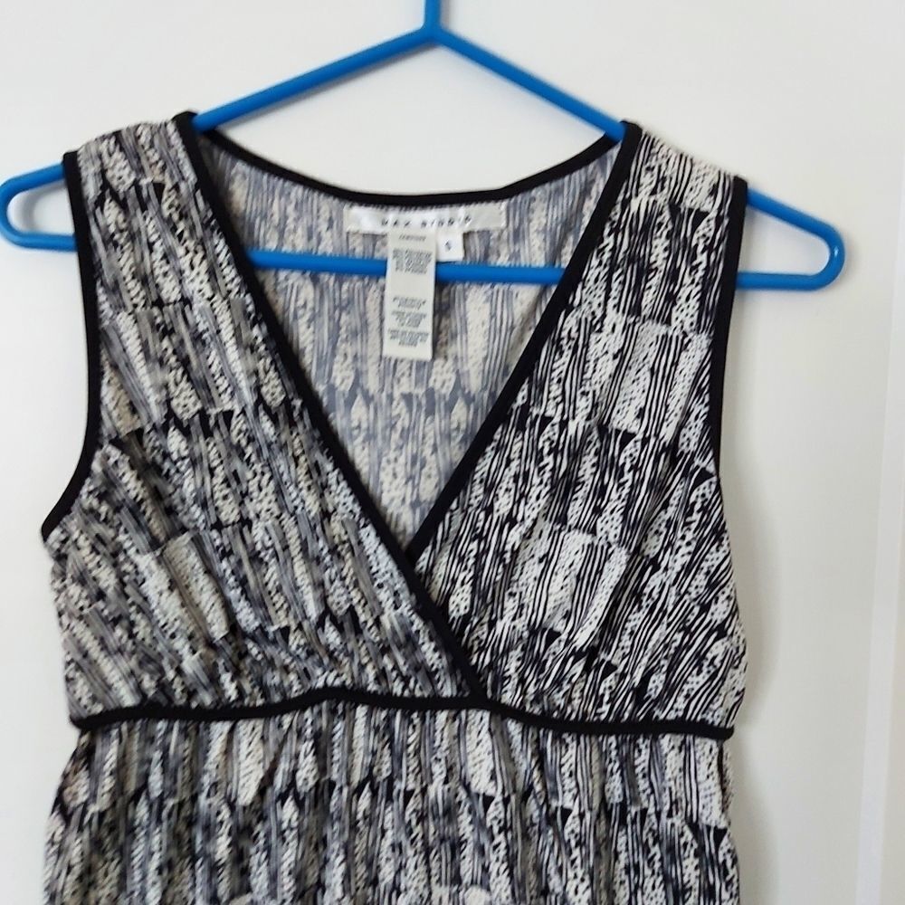 MAX studio tank top - Picture 2 of 5